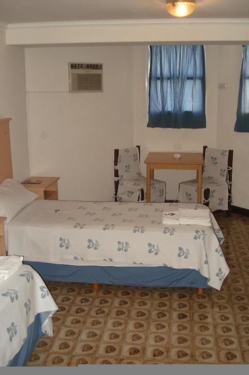 Mari Plaza Hotel Buenos Aires Kamer foto