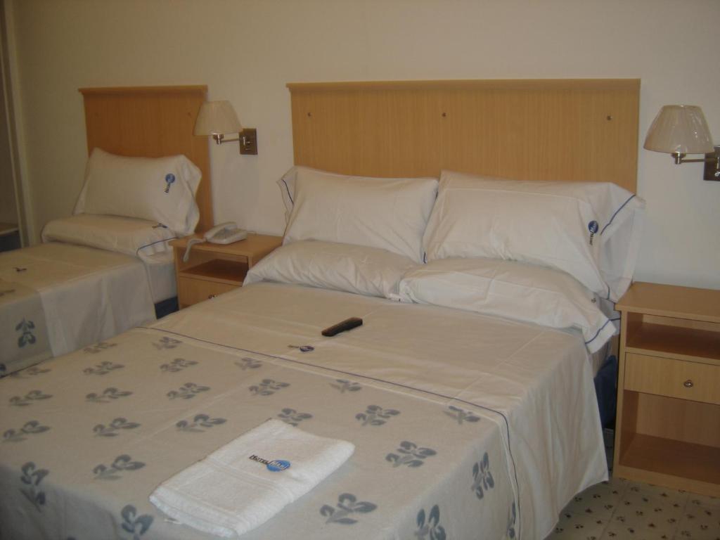 Mari Plaza Hotel Buenos Aires Kamer foto