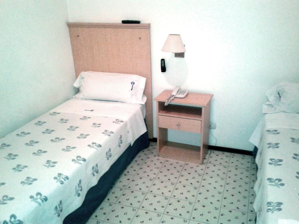 Mari Plaza Hotel Buenos Aires Buitenkant foto